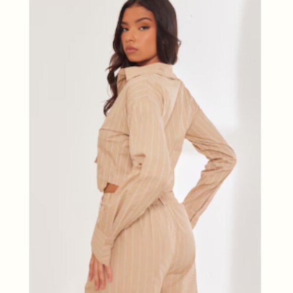 NWT PrettyLittleThing Stone Poplin Pinstripe Pocket Detail Cropped Shirt Size 6 - Picture 3 of 10